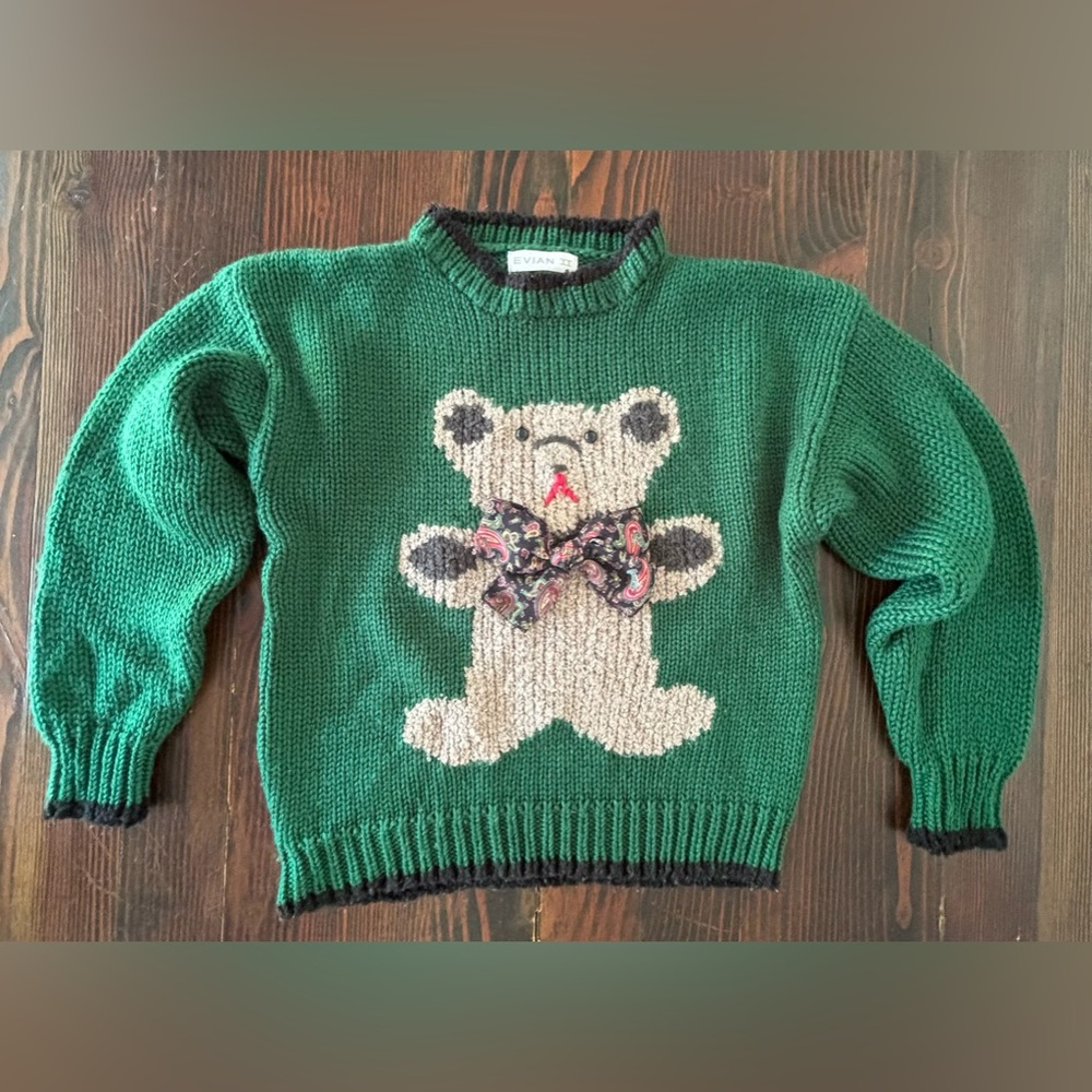 Vintage Evian II | Christmas Bear | 3D Bow | Hand Knit Sweater | 80s | Size M‎
